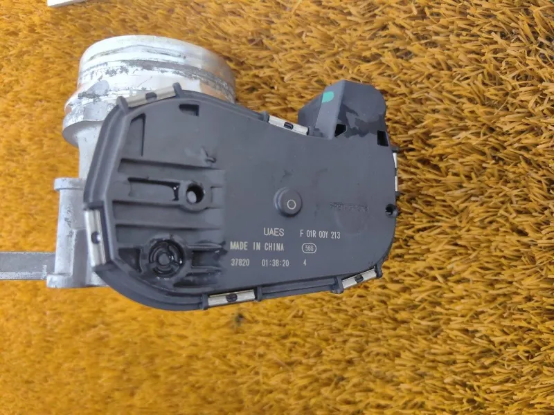 Дроссельная заслонка