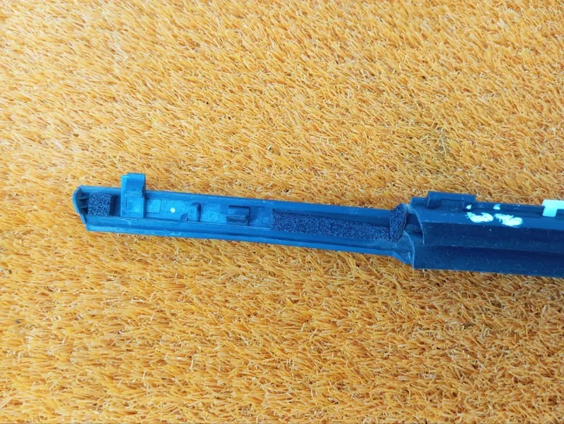 Молдинг стекла