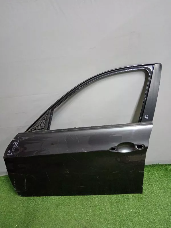 Дверь BMW 3-Series 2005 41007203643 E90, передняя левая