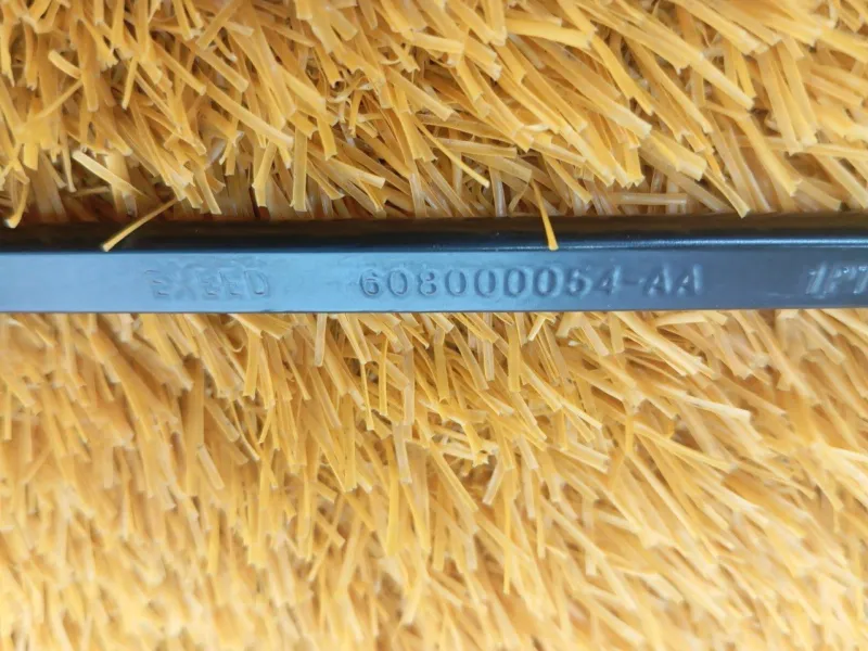 Поводок стеклоочистителя лобового стекла