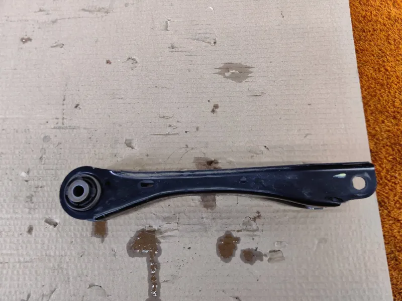 Рычаг подвески