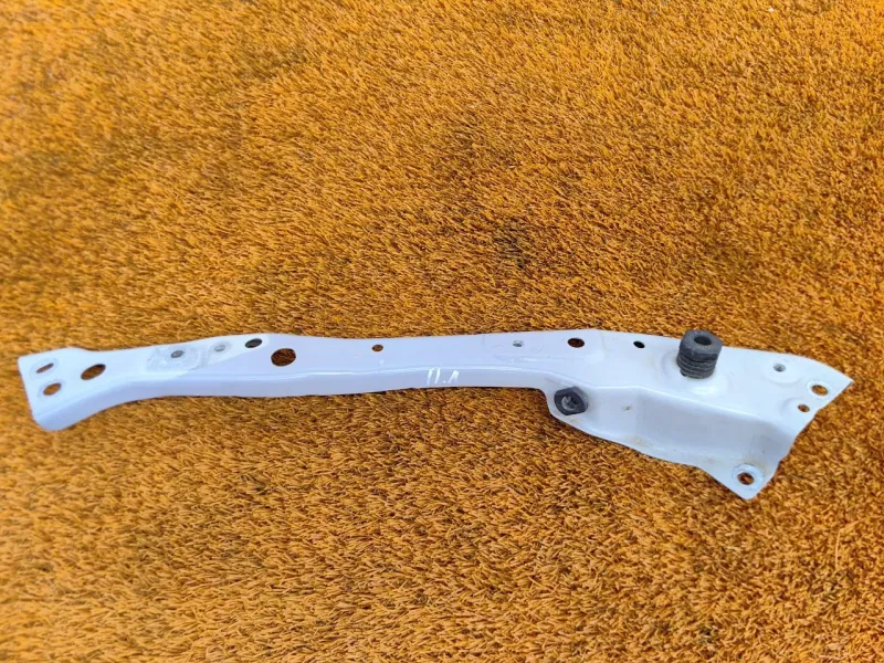 Крепление фары