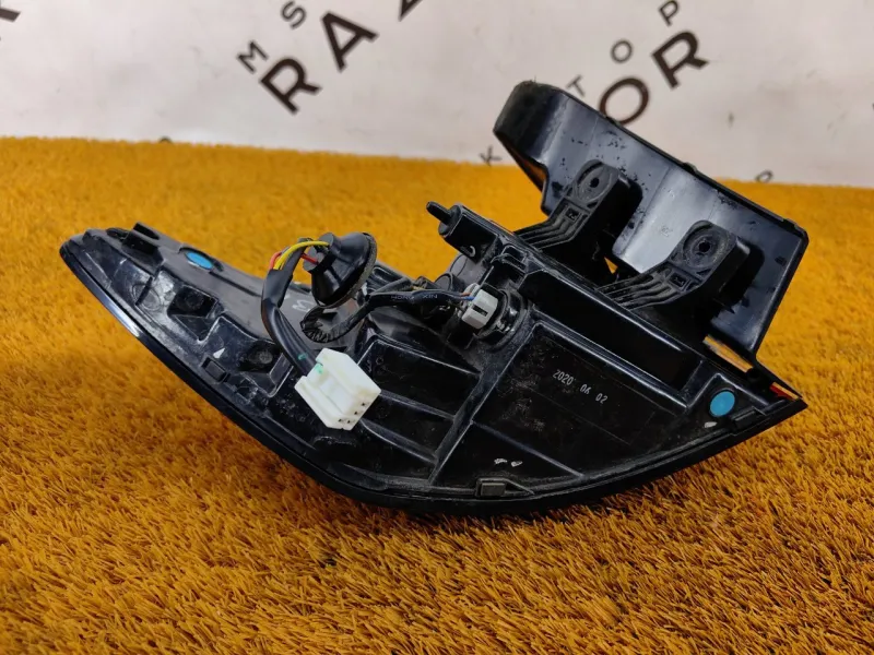 Фонарь задний