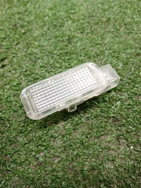 Плафон освещения багажника