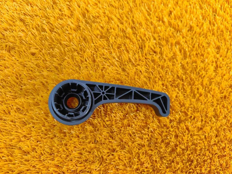 Ручка открывания капота