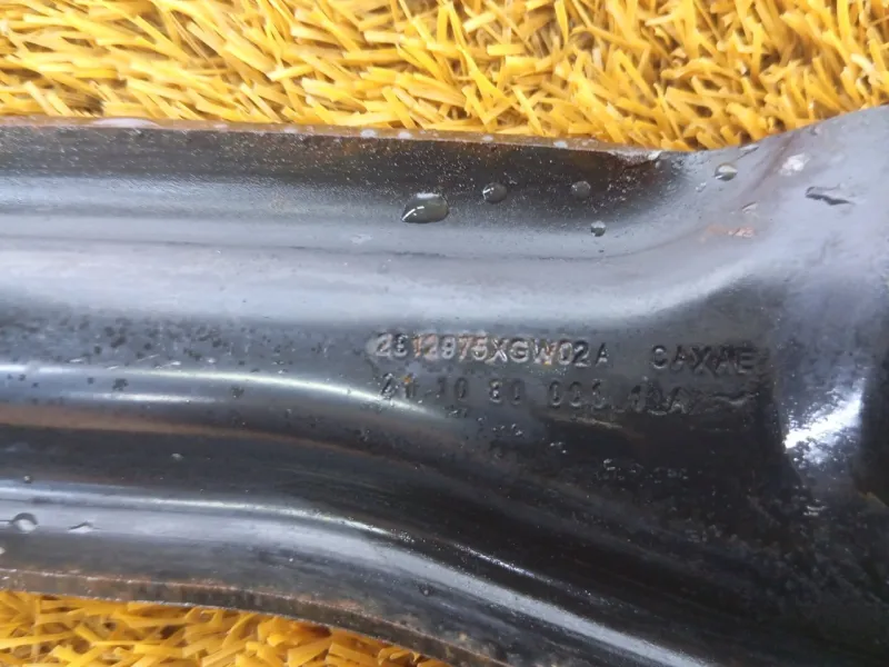 Стойка подрамника