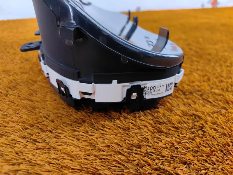 Панель приборов