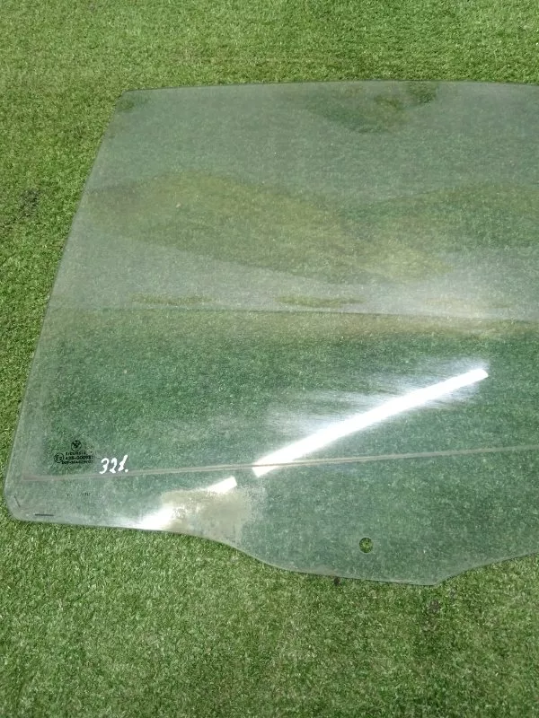 Стекло двери BMW 5-Series 1998 51348189257 E39, заднее левое