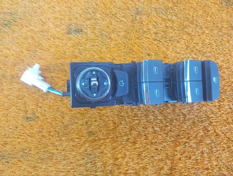 Блок управления стеклоподъемниками