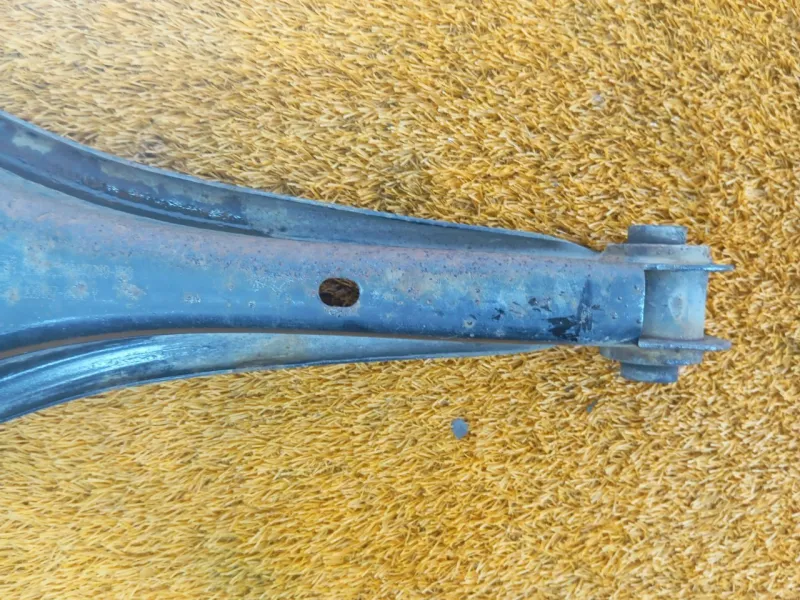 Рычаг подвески