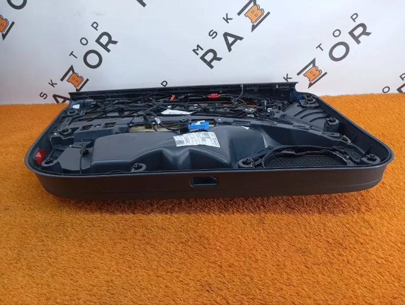 Обшивка двери