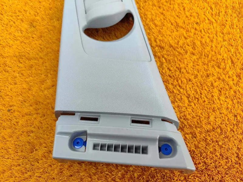 Обшивка центральной стойки