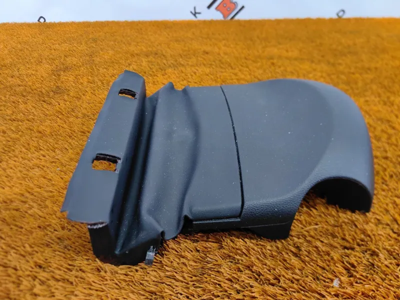 Кожух рулевой колонки