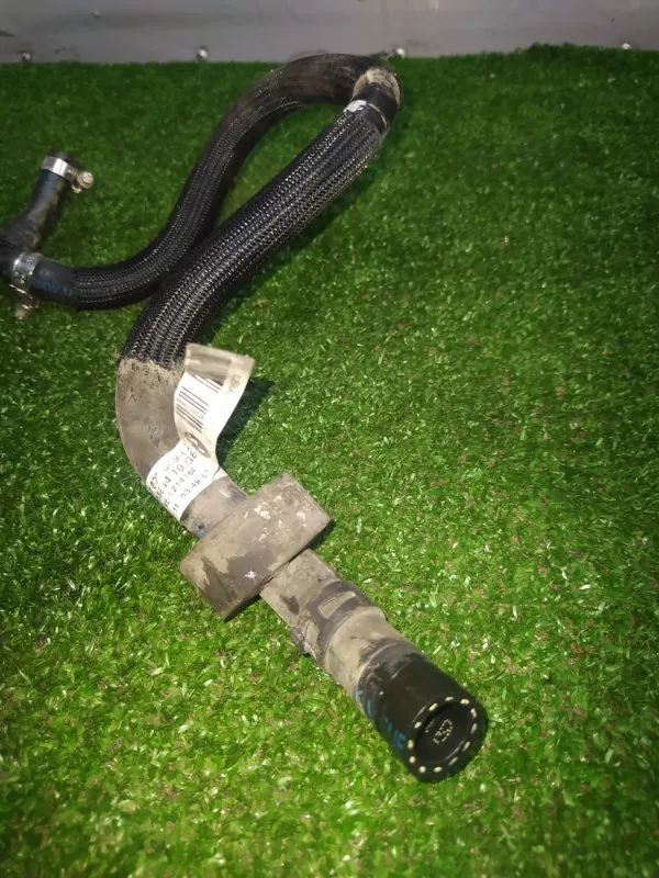 Трубка топливная