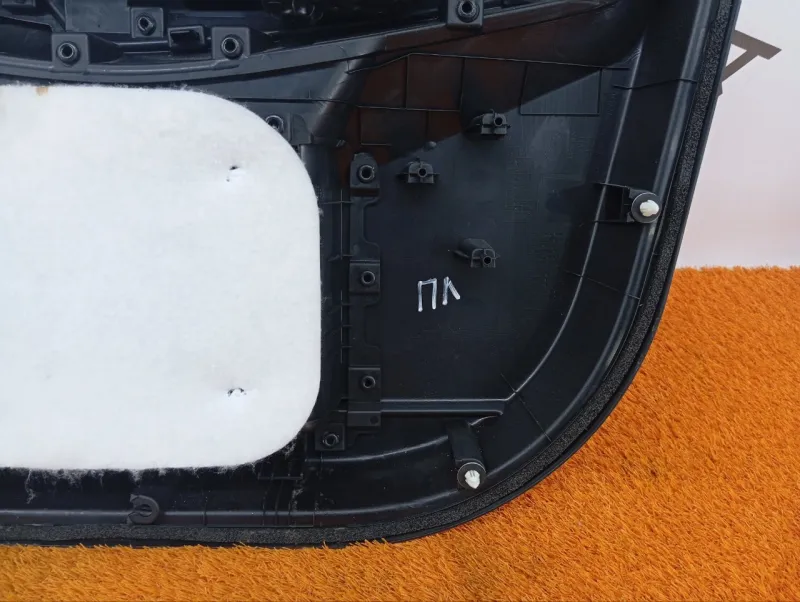 Обшивка двери