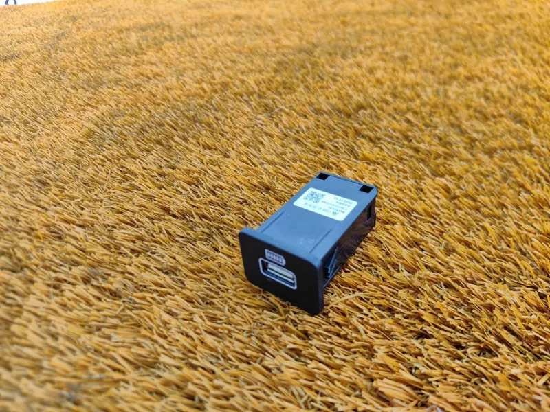 Разъем USB