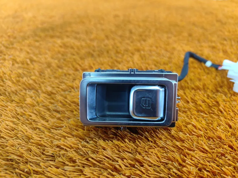 Кнопка стеклоподъемника