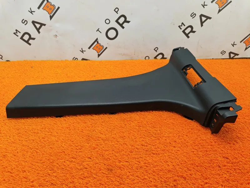 Обшивка центральной стойки