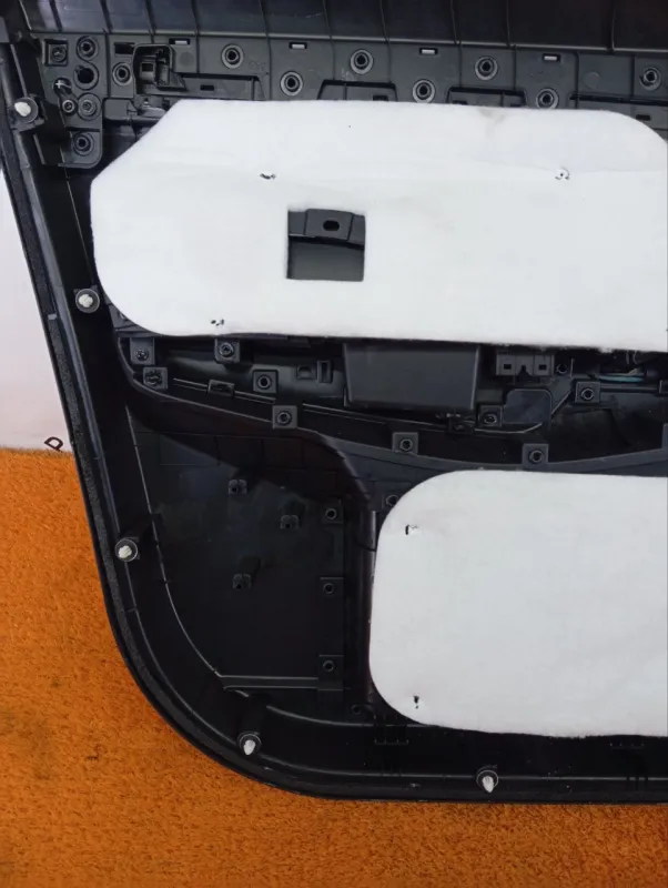 Обшивка двери