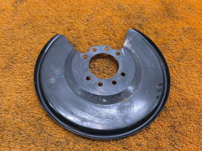 Пыльник тормозного диска