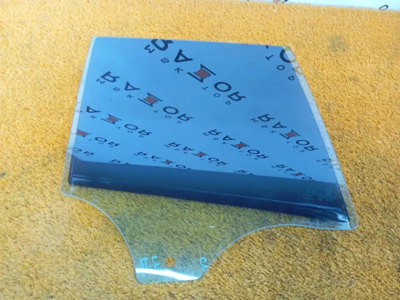 Стекло двери