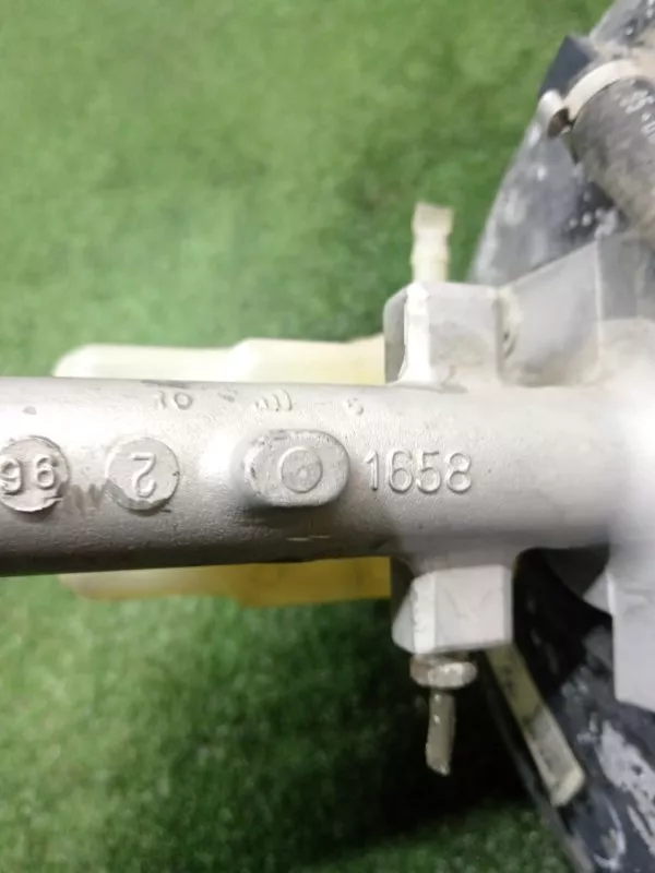 Главный тормозной цилиндр