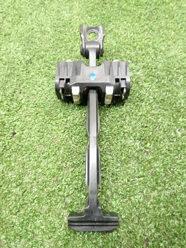 Ограничитель двери BMW 5-Series 2011 51227185637 F10, задний правый