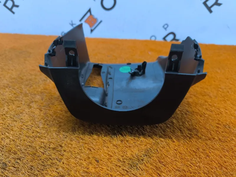 Кожух рулевой колонки