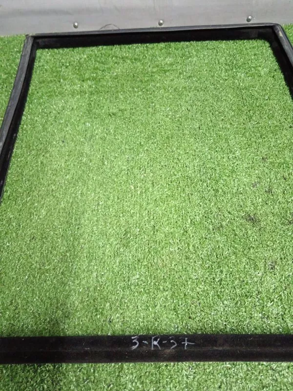 Уплотнитель стекла двери