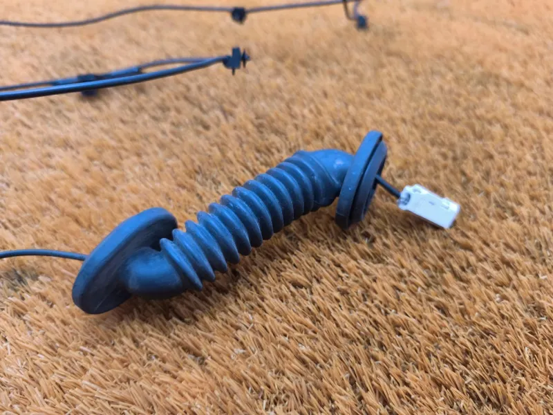 Проводка крышки багажника