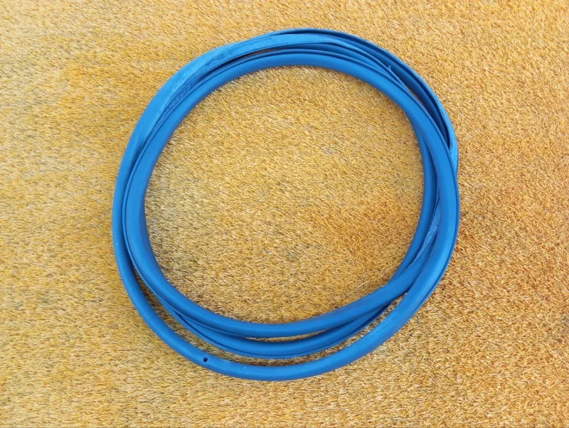 Уплотнитель двери