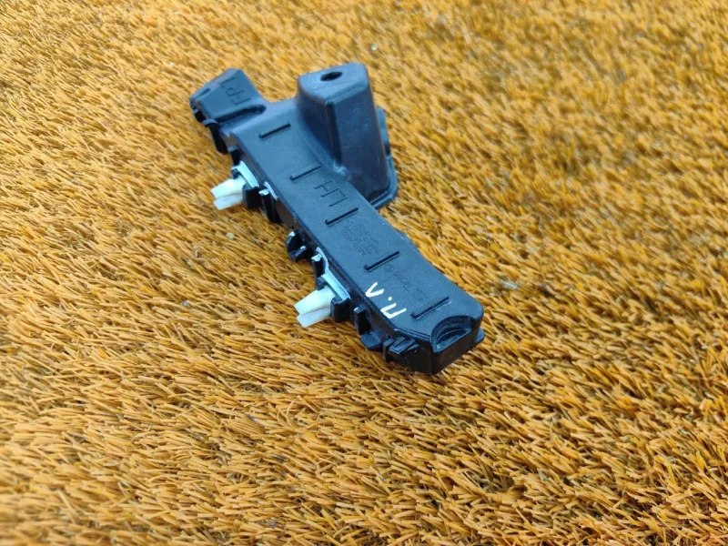 Крепление бампера