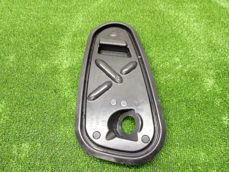 Заглушка двери