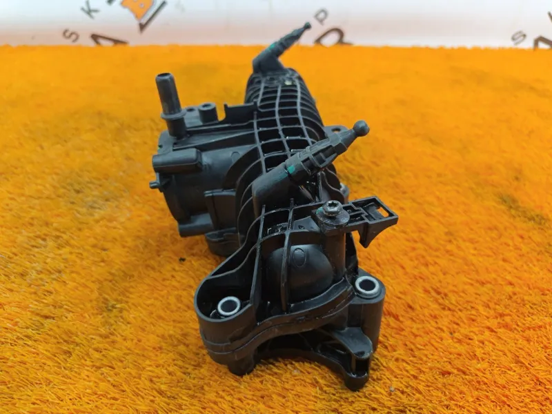 Коллектор впускной