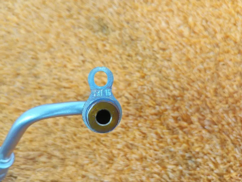 Трубка турбокомпрессора