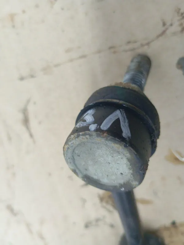 Стойка стабилизатора