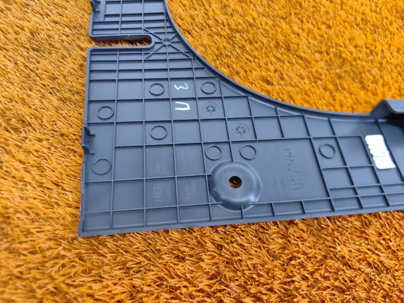 Обшивка багажника