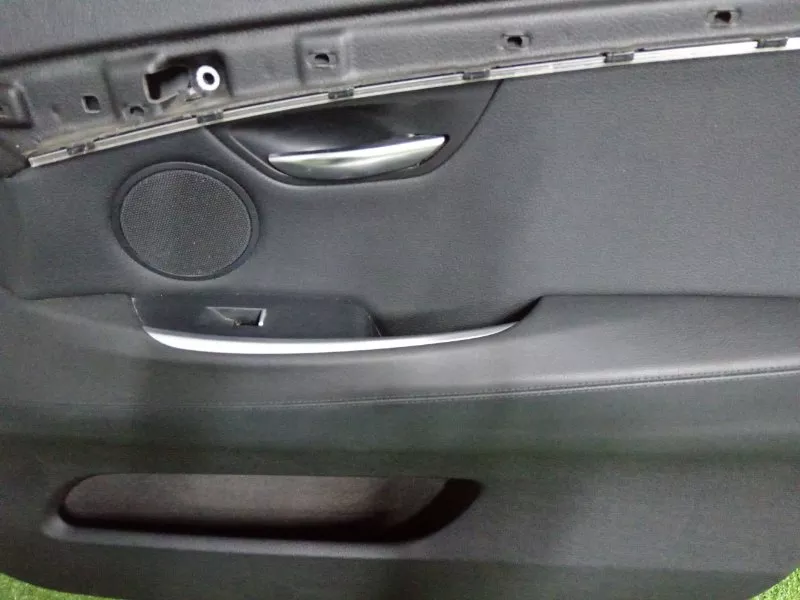 Обшивка двери BMW 5-Series 2010 51417260632 F07, передняя правая