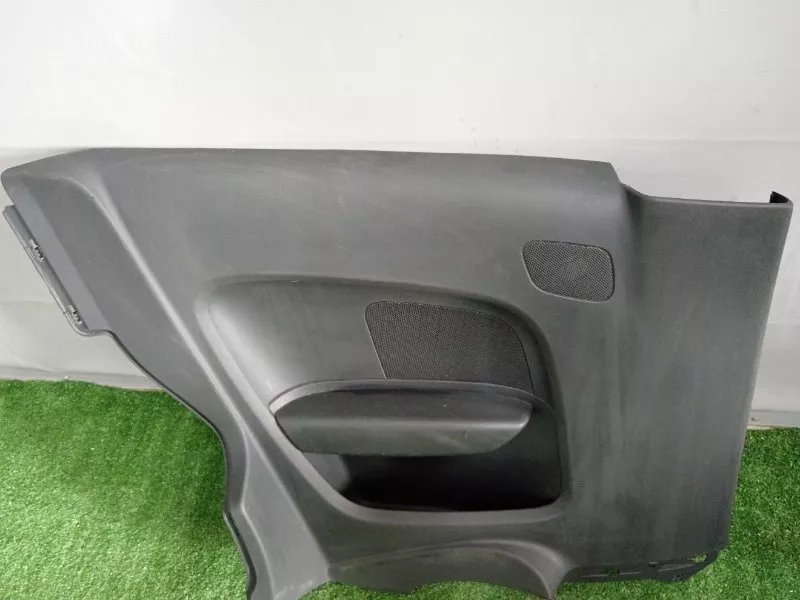 Накладка на стойку кузова