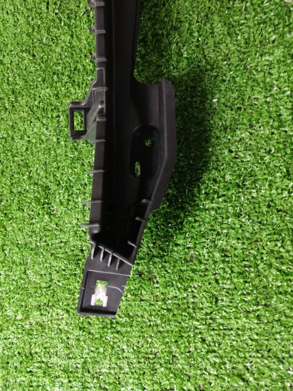 Кронштейн кузова