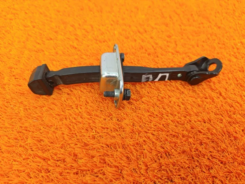 Ограничитель двери