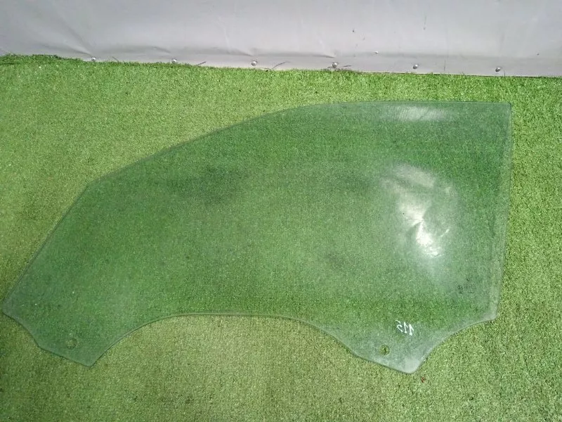 Стекло двери BMW X5 2008 51337137013 E70, переднее левое