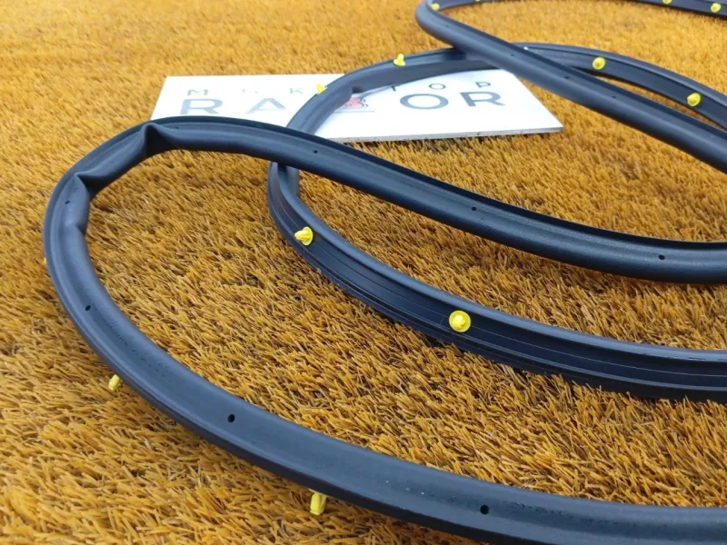 Уплотнитель двери