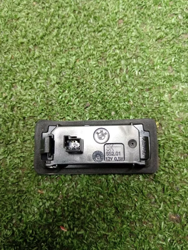 Плафон освещения багажника