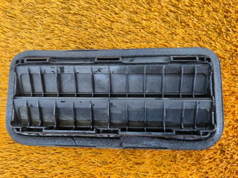 Решетка вентиляционная