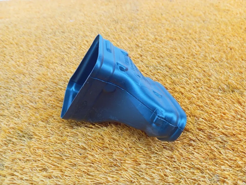 Воздуховод отопителя