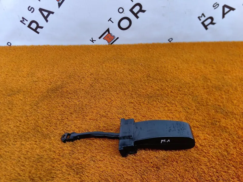 Ограничитель двери