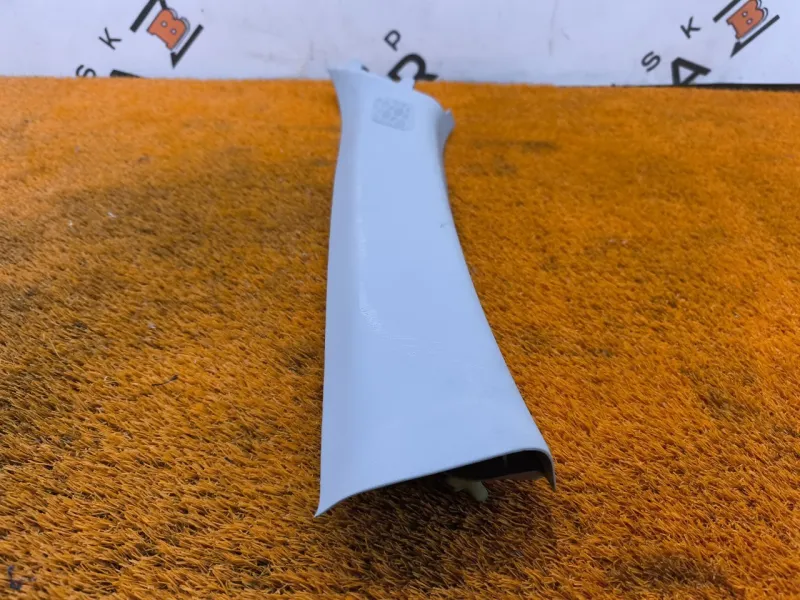 Накладка на стойку кузова