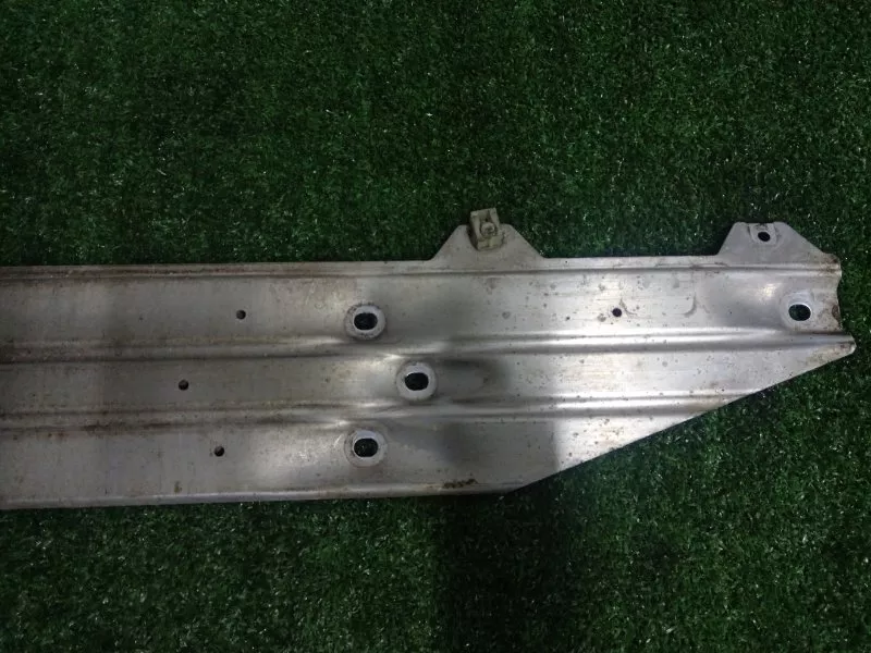 Кронштейн кузова BMW X3 2017 51717430818 G01 B47