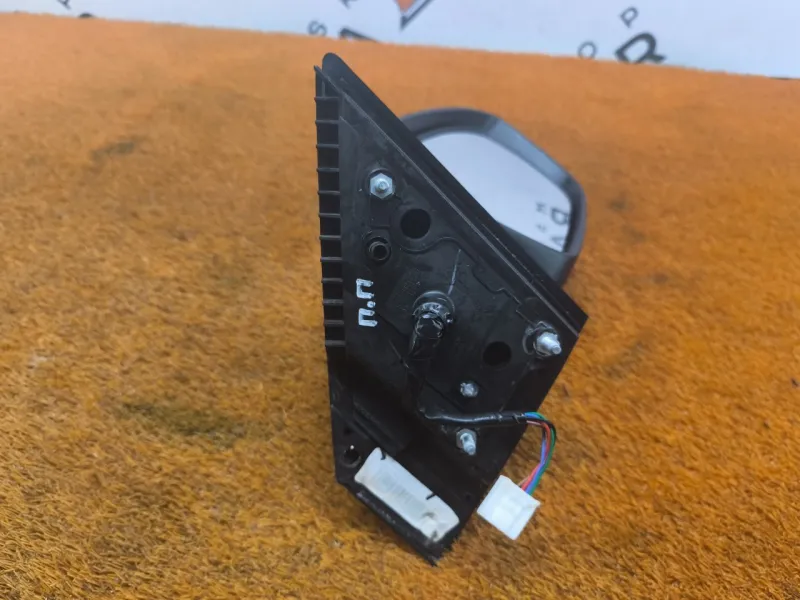 Зеркало боковое